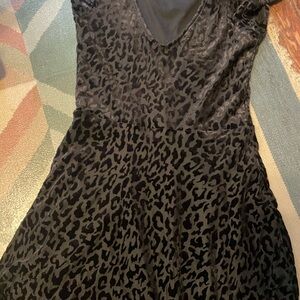 Chic Leopard Print Dress